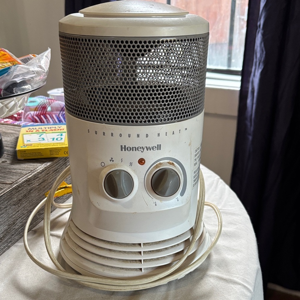 Honeywell White Space Heater